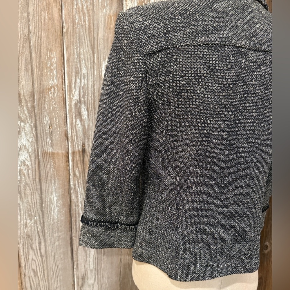 St. JOHN COLLECTION 10 Black White Tweed 3/4 Sleeve Metallic Fringe Trim Jacket - Picture 6 of 15